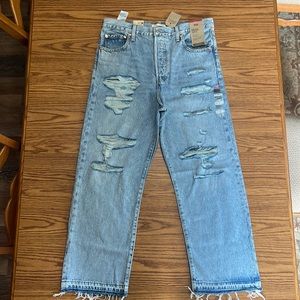 Levi's Distressed Ribcage Straight Ankle Denim